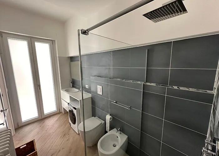 Casa Bavosa Via Cacciatore * Σαλέρνο